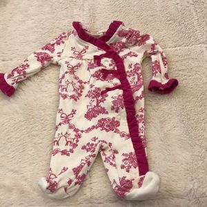 Premie onesie